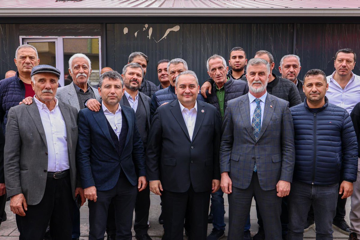 Halk otobüsü esnafımızın hemşehrilerimize daha kaliteli bir hizmet sunması adına yakın zamanda açılışını yaptığımız Özel Halk Otobüsleri Yeşiltepe Hareket Noktası’nı CHP Ankara Milletvekilimiz Sn. <a href="/AdnanBekerr/">Adnan Beker</a> , Tüm Halk Otobüsleri Kooperatifleri Birliği Başkanımız Sn.