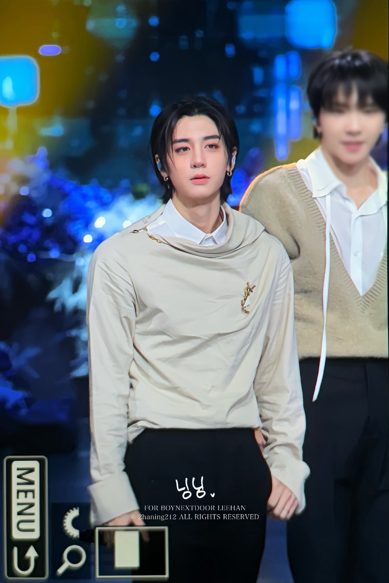 2haning212's tweet image. 251119 청룡

#BOYNEXTDOOR #보이넥스트도어
#이한 #LEEHAN