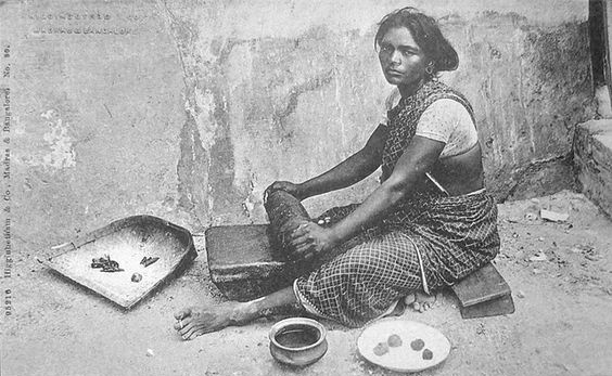 Anviksha_'s tweet image. Have you ever imagined how spices were ground in ancient India before the invention of modern grinders, at a time when India was the world’s leading producer of spices with high demand in European markets?
#ancienthistory