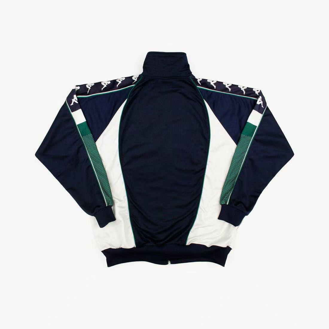 SORTEO

Vuelve el FURBO de verdad este finde, y para celebrarlo, sorteito de la chaqueta del Betis en la 97/98. Joyita retro.

Para participar:

✅ seguir a <a href="/17ct_info/">17ct_info</a> 

✅ dar rt a este tuit

El ganador, el domingo durante el partido del Betis, mucha suerte!!