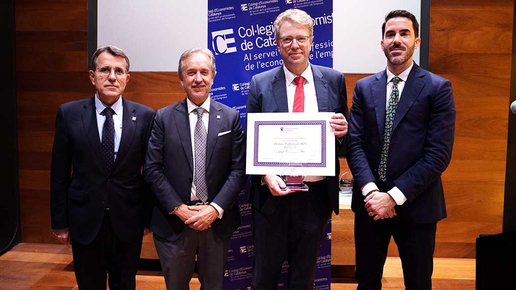 SetmanariEbre's tweet photo. 🏆 ADEC Assessors rep el Premi al Despatx Professional 2025 Col·legi d’Economistes de Catalunya

📷 LA NOTÍCIA: https://t.co/0z8vJ4qxfJ

@economistescat @AdecAssessors @Ferran_Bel @JordiJordanEbre @marilleixa #Tortosa #TerresdelEbre https://t.co/iLAs0SwgSm