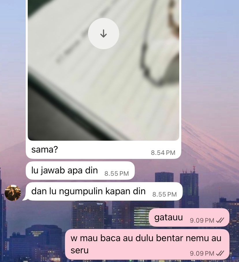 cempurna's tweet image. Instead of ngerjain tugas hukum acara pidana dan etp, gw malah ngestalk akun ini dan baca au nya #priority