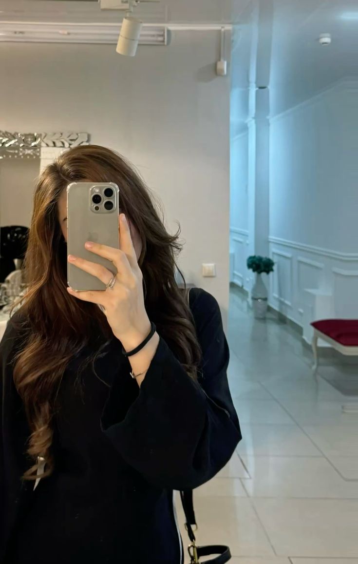 آپ کی موجودگی میں مجھے آپ کو کھونے کا خوف ختم ہو جاتا ہے۔"