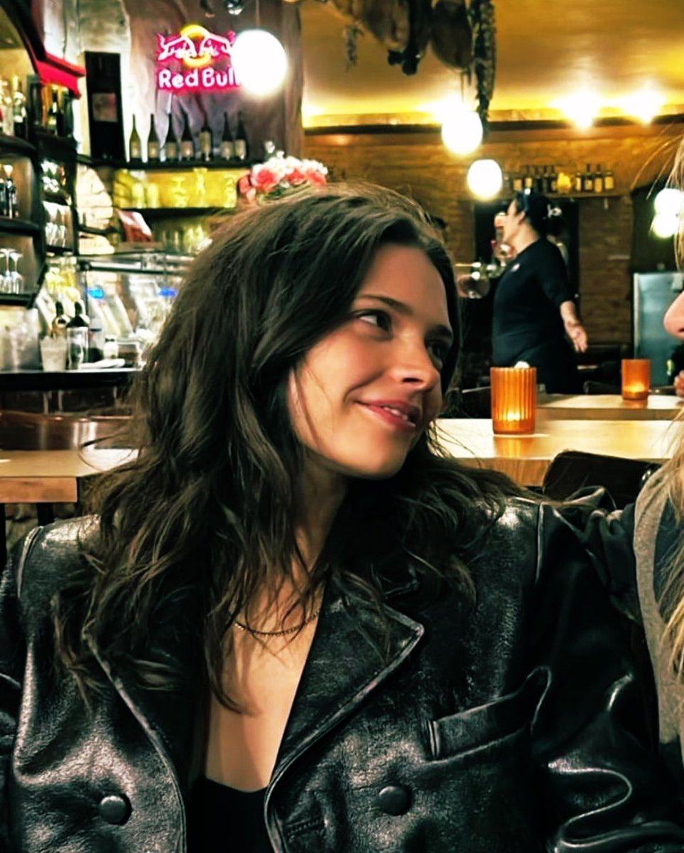 aevmstiny's tweet image. 🎸🎧❤️‍🔥