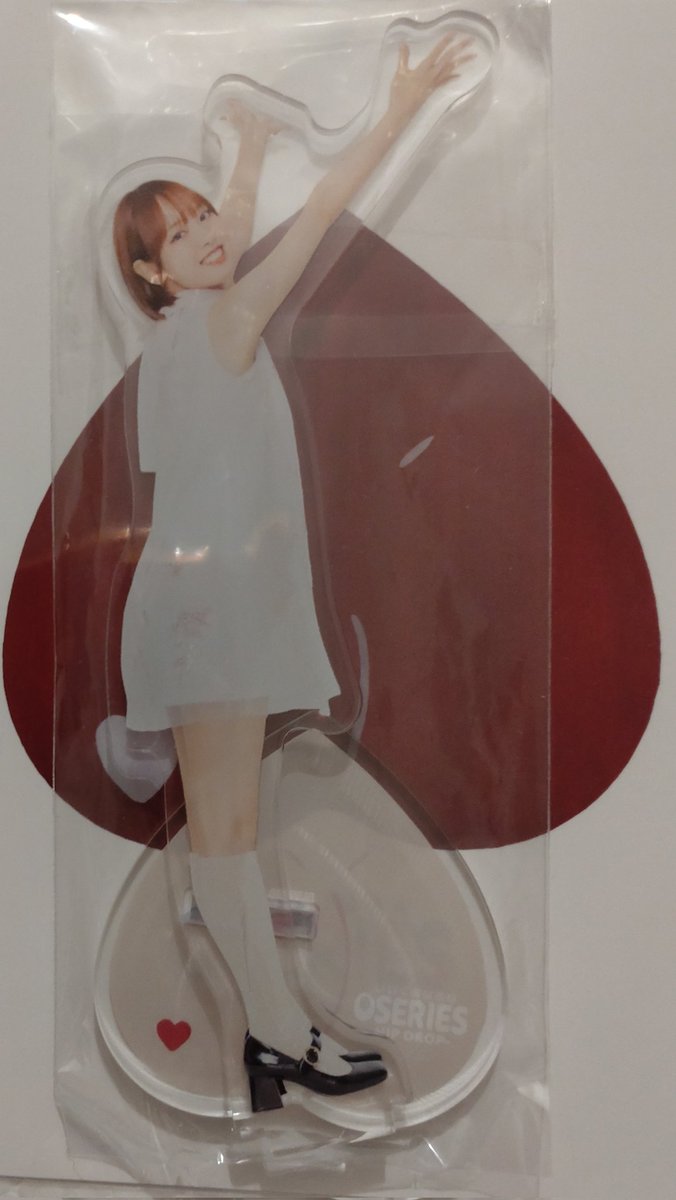 YUIMAKOTO's tweet photo. 昨日、飯窪春菜ちゃんの個展
「いいくぼはるな OSERIES -HIP DROP-」
でGETした💛可愛すぎるお尻グッズ達💛
真莉愛ちゃんもGETした
・超かわいいアンブレラマーカー💛
・汎用性が高い激かわアクスタ💛
・アイドル時代に買った可愛い私服ポスカ💛
・シール💛
超もう1回行きたい💛
#OSERIES
#おしりーず https://t.co/6n7v1yg34f