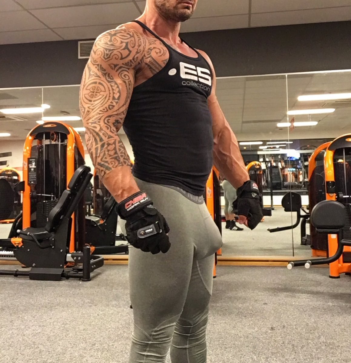 Tom of Brussels tweet media