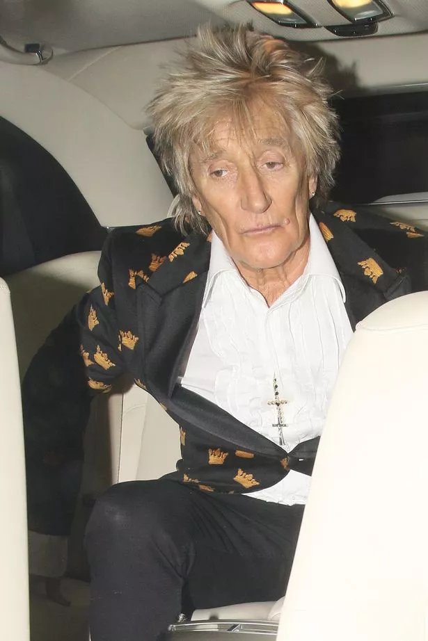 FilmLadd's tweet image. I&apos;ve said this in many different ways about the Trump Epstein stuff and it always pisses people off, let&apos;s see if I can do it again with a new stab at it.

Trump is a time traveller from the 70&apos;s &amp;amp; 80&apos;s party world. A Rich Manhattanite in a Playboy World. One with 1970&apos;s rock and…