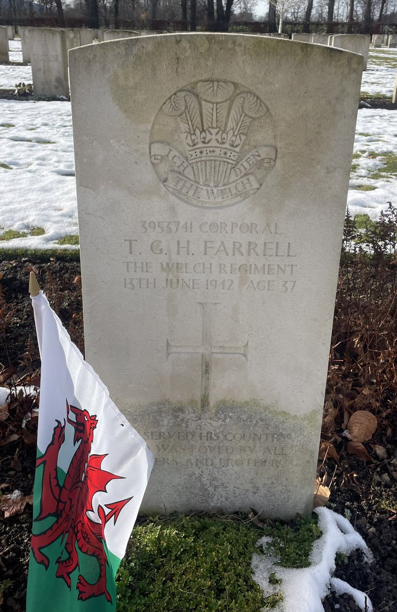 albymarch_alan's tweet image. Durnbach War Cemetery @CWGC #Germany 
A.P.Owen #WelchRegiment
T.G.H.Farrell #WelchRegiment
E.G.Roberts #USAAF
R.E.Hughes #RAF