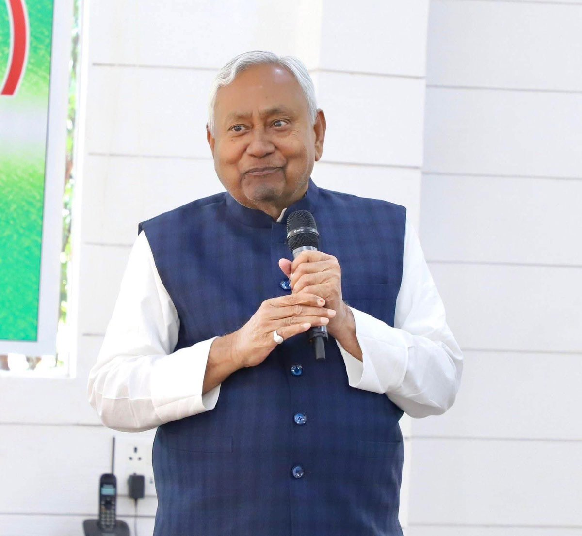 SSKharaBJP's tweet image. आदरणीय प्रधानमंत्री श्री नरेन्द्र मोदी जी के कुशल नेतृत्व में बिहार में एनडीए को मिले ऐतिहासिक और प्रचंड बहुमत के बाद सर्वसम्मति से माननीय श्री नीतीश कुमार जी को एनडीए विधायक दल का नेता चुने जाने पर हार्दिक बधाई।

बिहार को विकासपथ पर तेजी से आगे ले जाने में आपके अनुभवी नेतृत्व का…