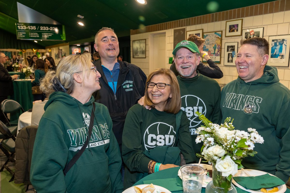 CSU_Vikings's tweet image. There&apos;s no place like home.
#CSUHomecoming #CSUAlumni #CLEstate #ClevelandStateUniversity