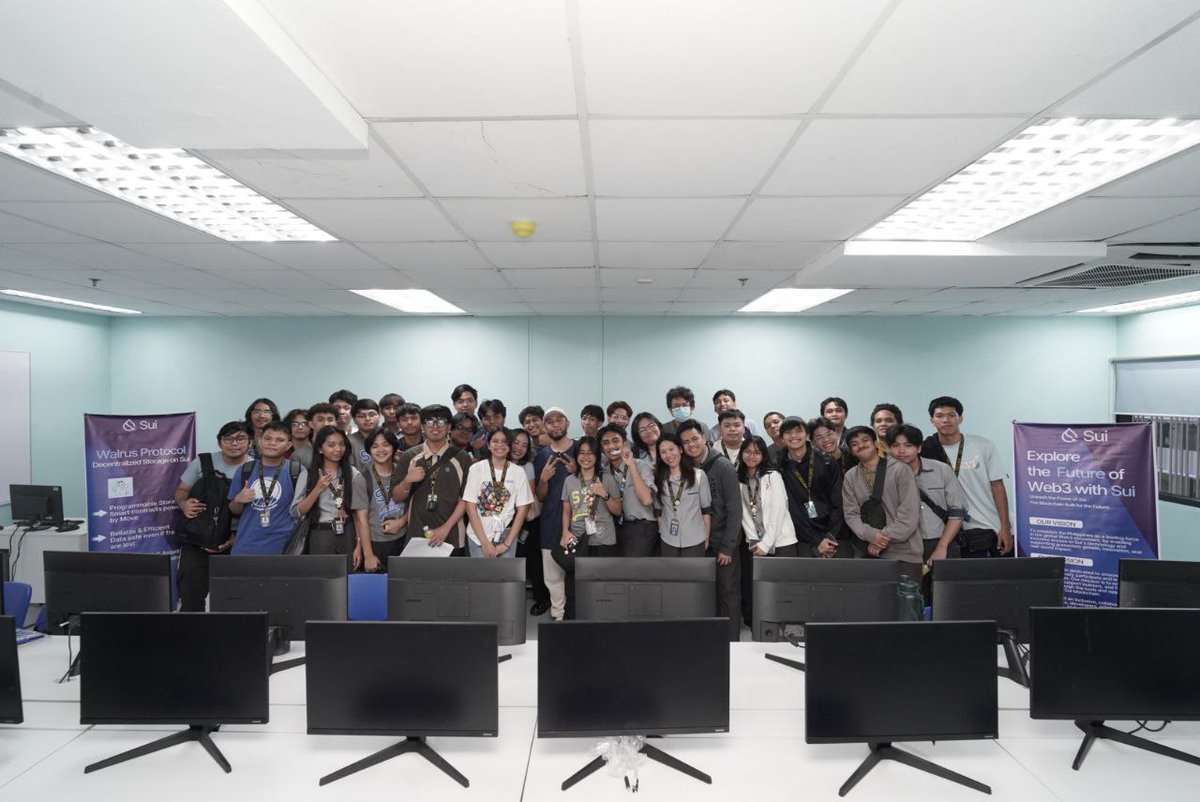 SuiCommunity_PH's tweet image. What an incredible day at MOVE IN CAMPUS - STI Cubao!

Huge thanks to all participants for the energy and passion you brought, to our passionate City Lead Imhel and to the whole Sui PH team for making this possible.

Together, we’re building more than projects, we’re building the…