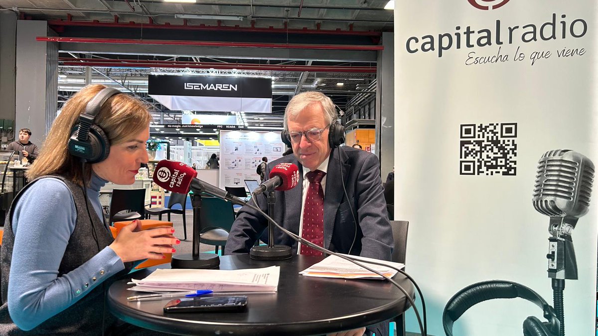 capitalradiob's tweet photo. 🔴DIRECTO | Ponemos ahora el foco en la situación del autoconsumo en España y cómo fomentar su crecimiento.
🎙️Con José Donoso, director general de @UNEFotovoltaica.
📻Especial #GENERA y #MATELEC, con @78laurablanco, en https://t.co/OjWvBUGYPd https://t.co/Q7MM9HSkJW