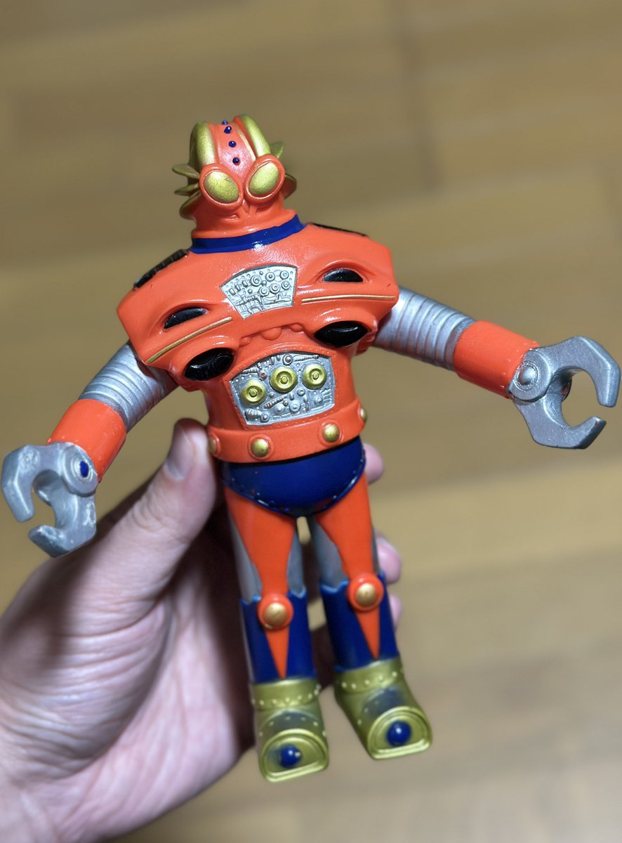 冒険ロックバットより、ブレイザー🤖 ブルマァク製のソフビ。 山形県