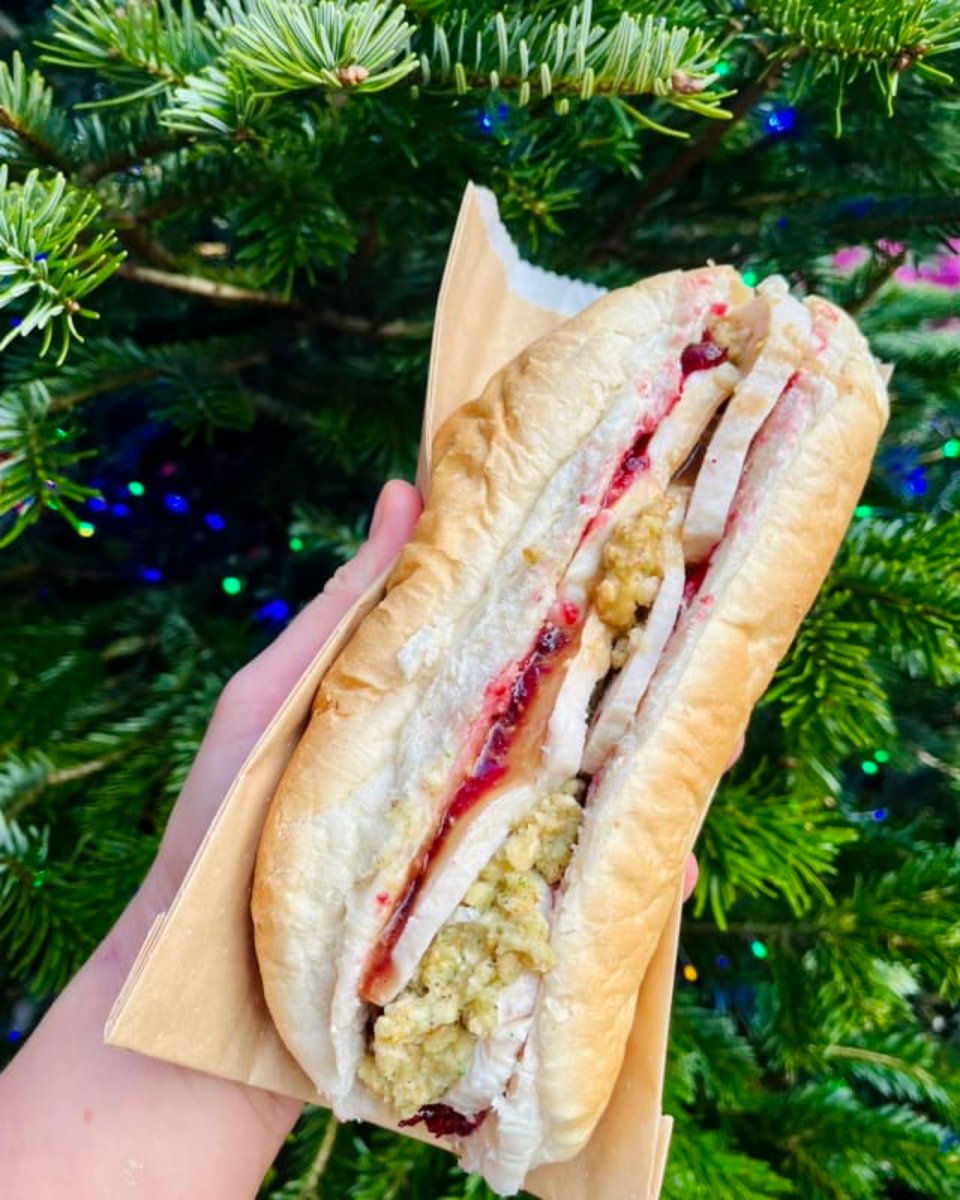 #Crystalscupcakes Festive Subs are officially back and it’s beginning to taste a lot like Christmas 🎶🎄😍 Slow-cooked pulled chicken, gravy, stuffing &amp; cranberry… basically Christmas wrapped in a bloomer sub roll 🎅💫 Let the feast-ivities begin 😆

 #ChristmasEats  #Shrewsbury