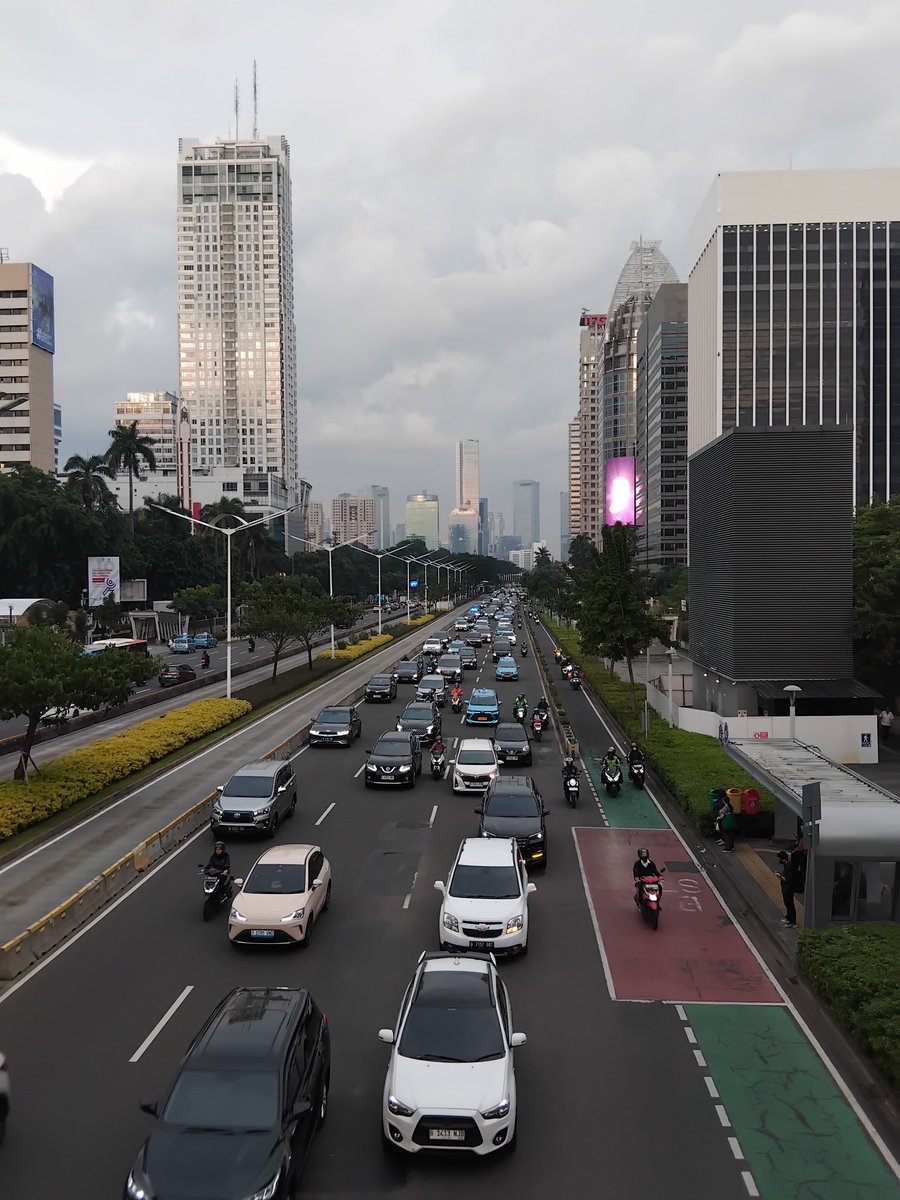 JS_studio1's tweet image. Kemana ya ini