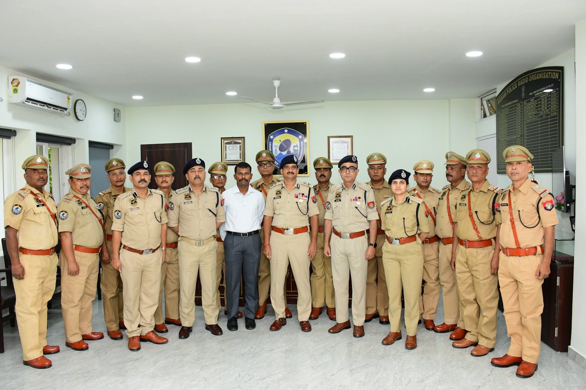 AproHq's tweet photo. 38 Nos. of APRO ASI's were promoted to the rank of Sub Inspectors of APRO. 
Assam Police is committed for timely promotion and welfare of its personnel. @CMOfficeAssam @assampolice @HardiSpeaks @akhilesh03ips https://t.co/SU4MvYrcq9