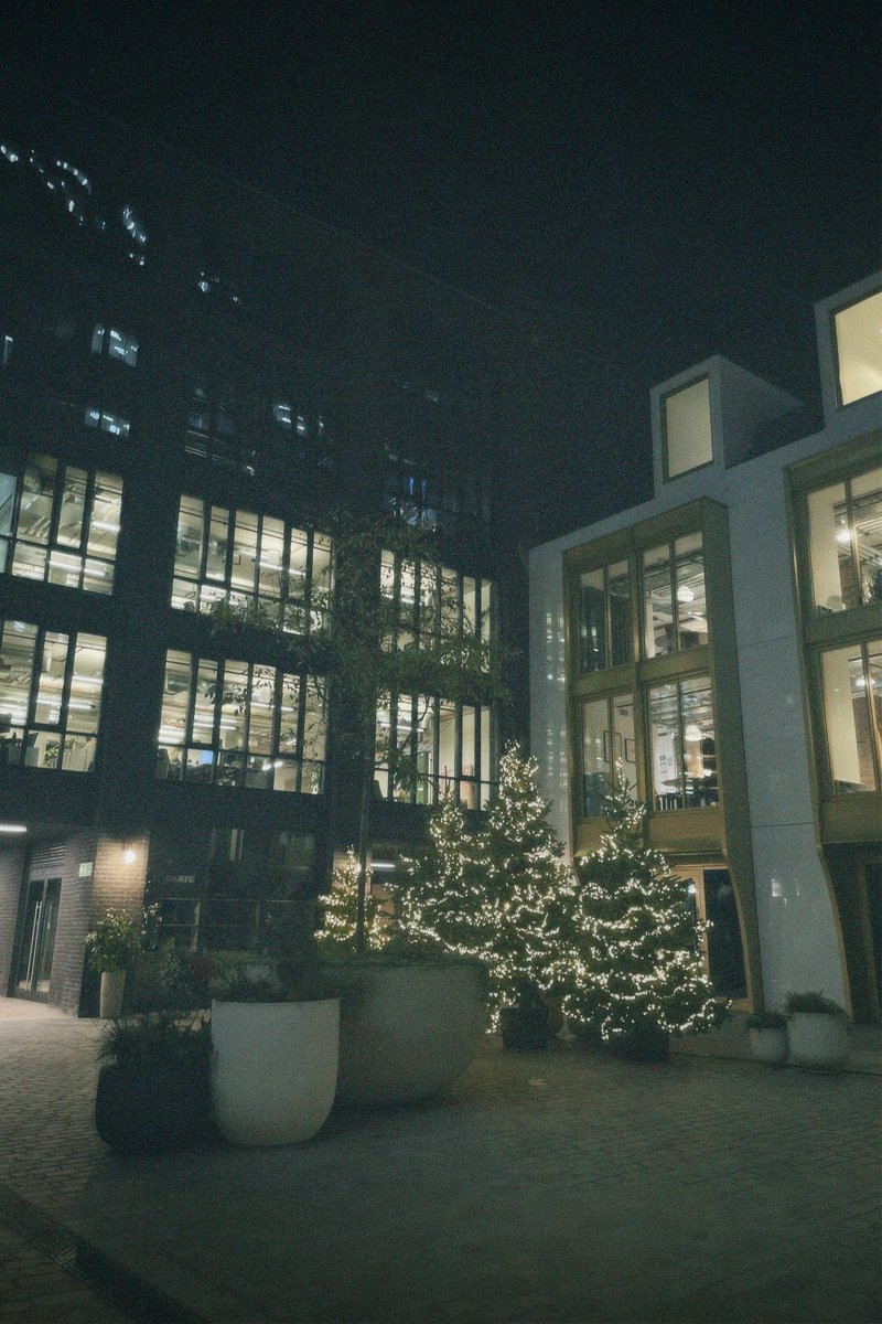 Britain is losing founders not because the UK is “anti-crypto”, but because the system is slow, unclear and misaligned while places like Dubai are aggressively courting the very builders the UK keeps frustrating (and pushing away).

TLDR from Crypto Monday's event ICYMI:

🟢 Pros