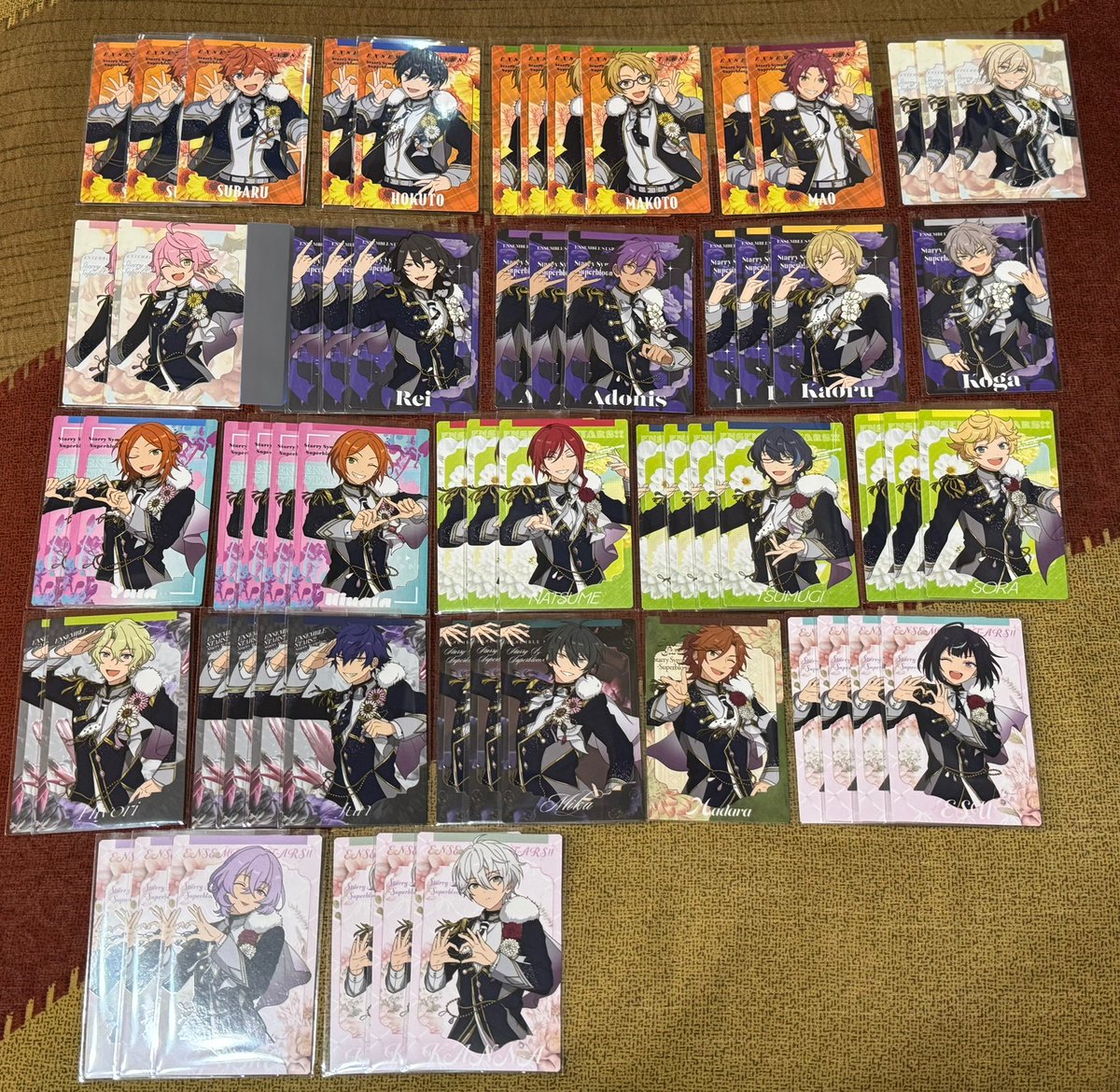 [交換]
あんスタ スタフォニ カードコレクション Superbloom B

譲:スバル.北斗.真.真緒.英智.桃李.☆零.アドニス.☆薫.晃牙.ひなた.ゆうた.夏目.つむぎ.宙.斑.みか.☆日和.☆ジュン.エス.ユメ.カンナ

求:茨＞弓弦.凪砂

22日現地or23日MOVIXさいたま手渡し

☆は茨との交換のみ
2枚以上の方優先