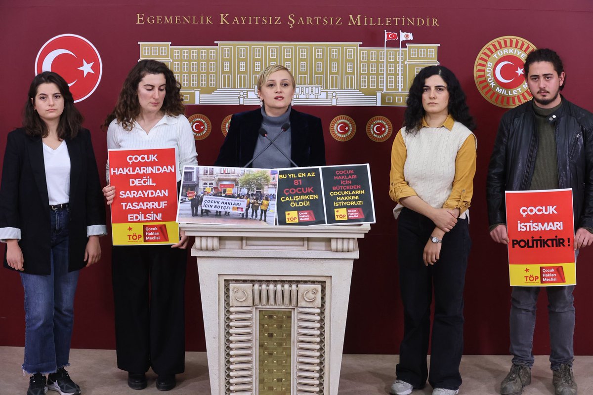 PerihanKoca's tweet photo. TÖP Çocuk Hakları Meclisi çocuklar için bütçe talebiyle TBMM’de.

20 Kasım Dünya Çocuk Hakları Günü’nü çocuk işçi cinayetleri ve çocuk yoksulluğu cehennemi içerinde karşıladığımız kritik günlerde çocuk hakları için mecliste ve sokakta birlikte mücadele edeceğiz.

#çocukhaklarıgünü #çocukhakları #20kasımdünyaçocukhaklarıgünü #çocuklariçinbütçe 
@top_cocuk
