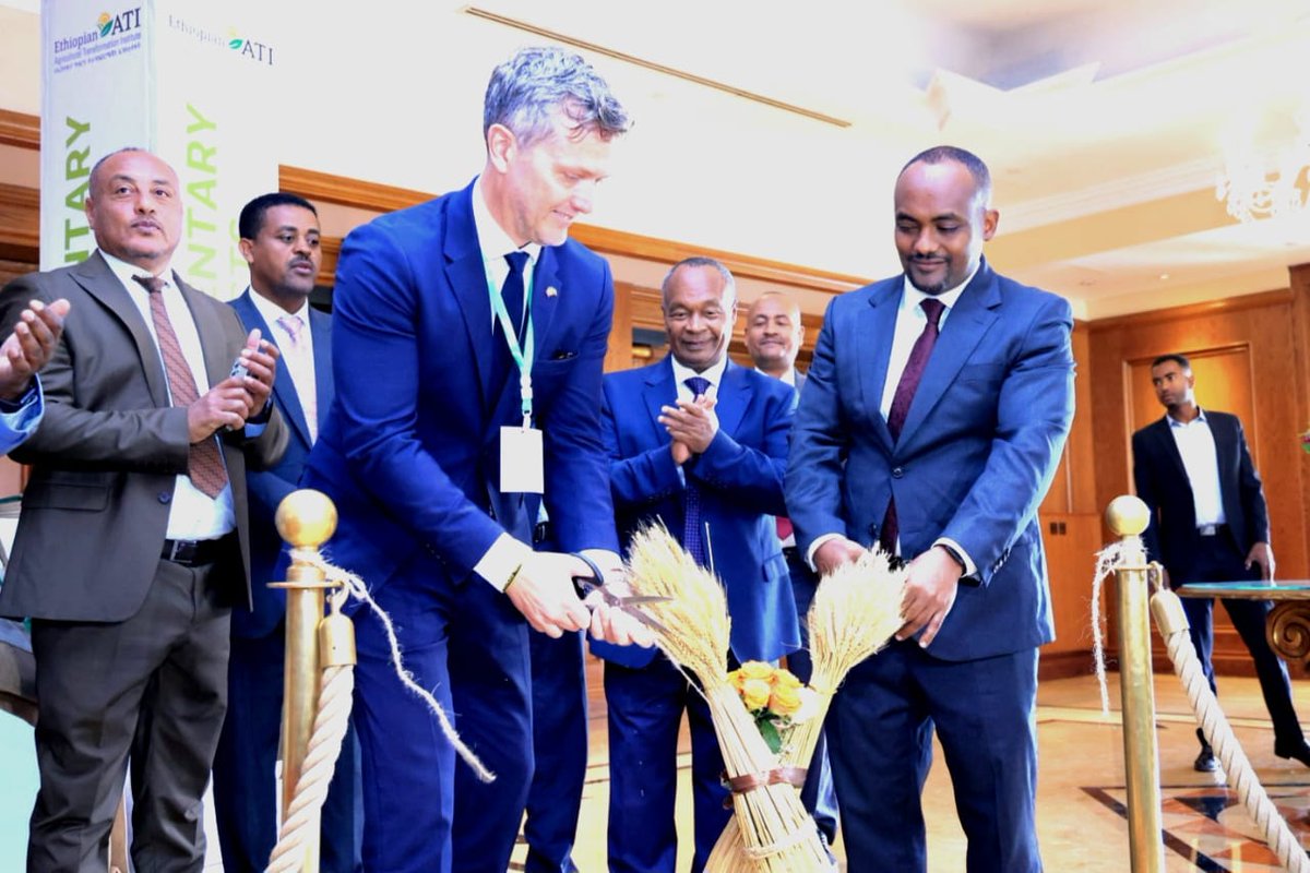 fanatelevision's tweet photo. 🇪🇹🇩🇰 Danish Ambassador Lauds ATI’s FAO Award and #Ethiopia’s Agricultural Progress

https://t.co/dj4xQdS7D7 https://t.co/4aXQ2L2hWd