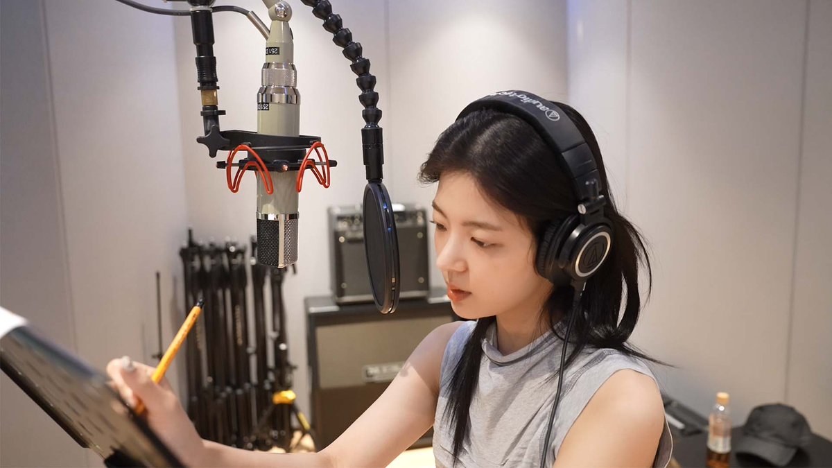 ITZYofficial's tweet image. ITZY &amp;lt;TUNNEL VISION&amp;gt; Recording Behind
🎬 youtu.be/1me7hT1GUJY

ITZY &amp;lt;TUNNEL VISION&amp;gt;
🔗 itzy.lnk.to/TUNNELVISION

#ITZY #MIDZY @ITZYofficial
#ITZY_TUNNELVISION
#ITZY_TNVS