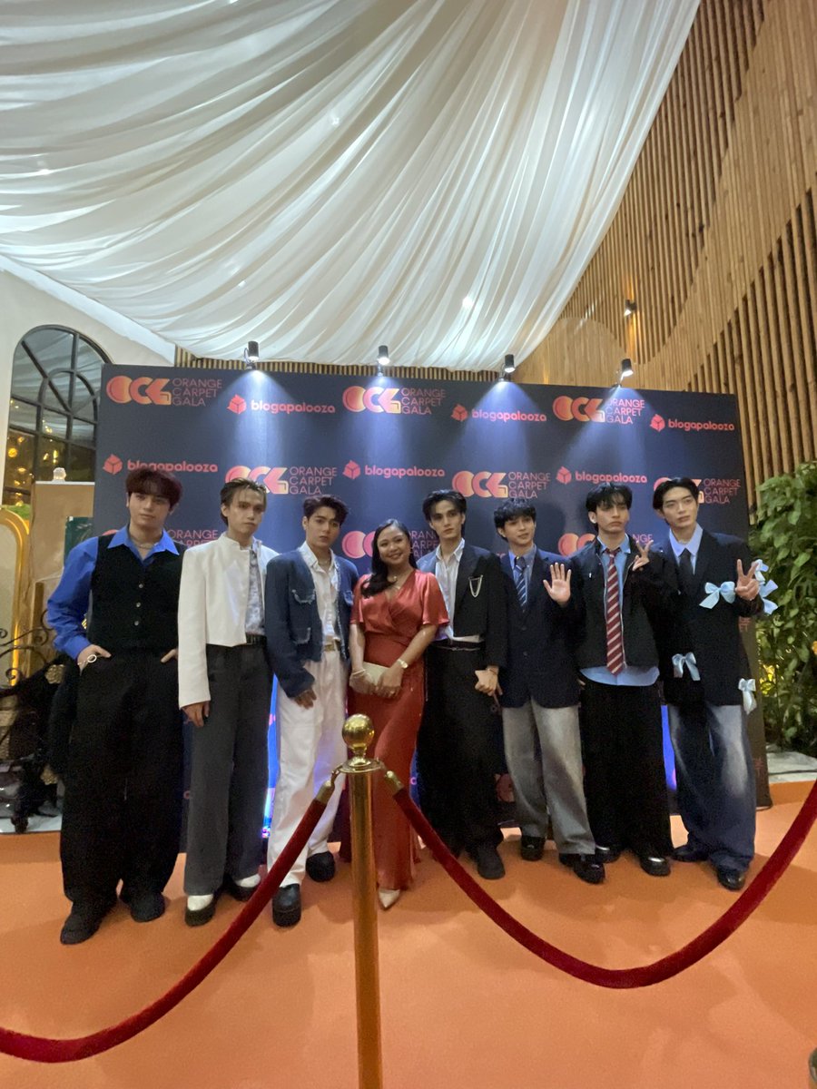 #BlogaMomma with <a href="/thesyncph/">SY•NC</a> at the #OrangeCarpetGala 🔥✨
