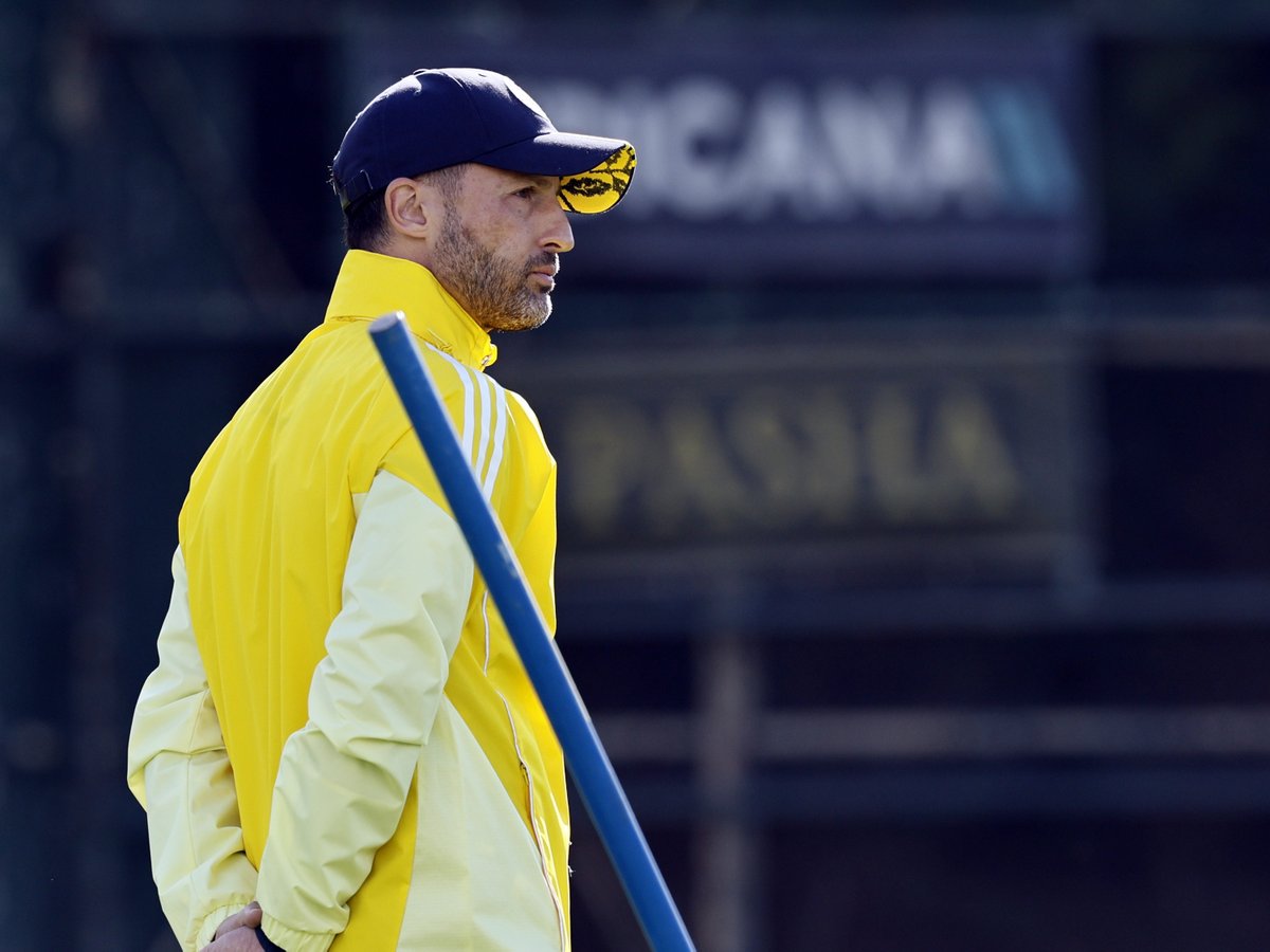 🤔 "Şampiyonluğu kazanmak sizin için ne ifade eder?"

💬 Domenico Tedesco: "(Gülerek) Henüz hiç lig şampiyonluğu yaşamadım. Sadece Leipzig ile 2022’de Almanya Kupası’nı kazandım. Türkiye’de şampiyon olmak olağanüstü olur."