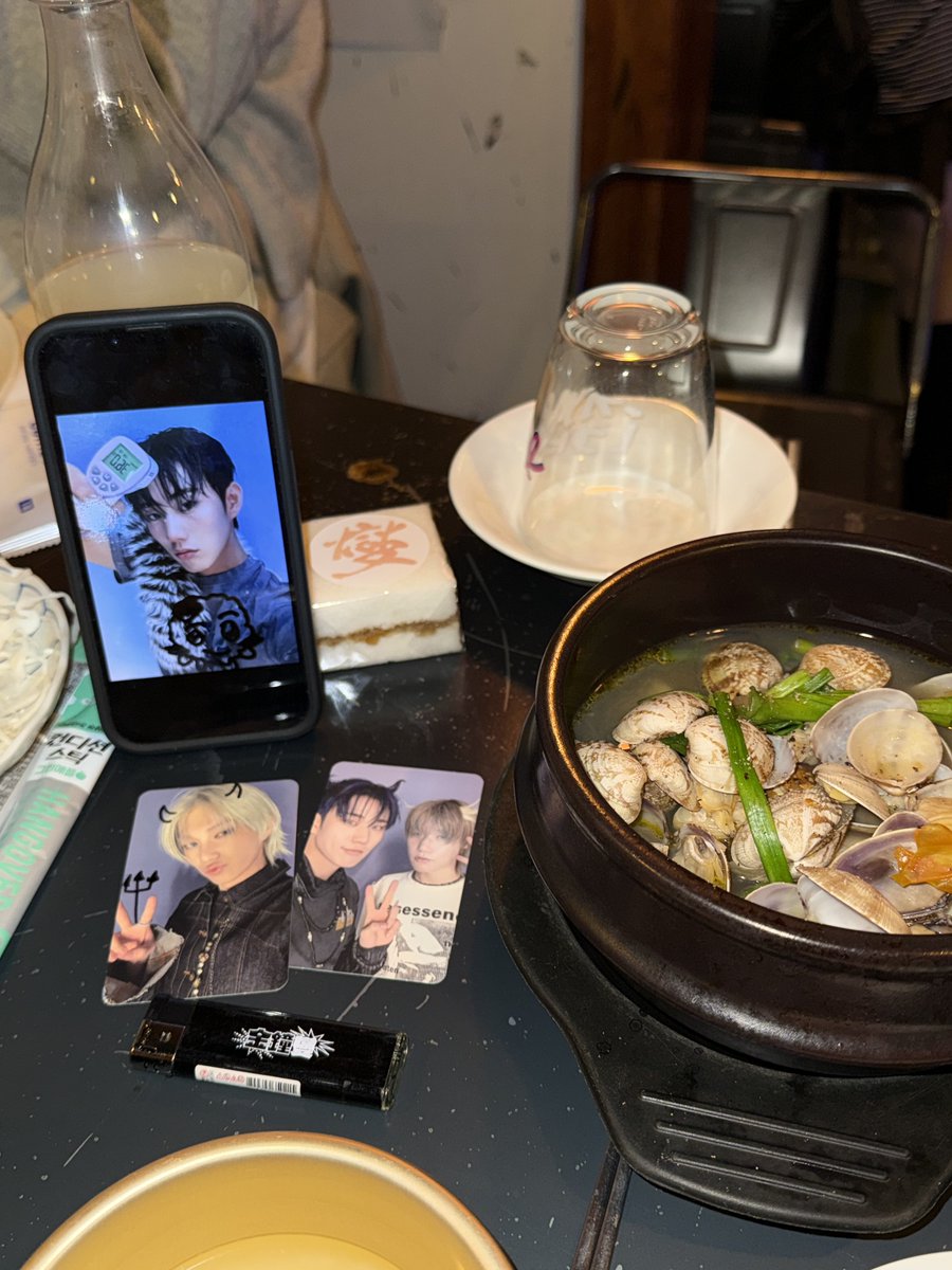 applessun_'s tweet photo. 해피종섭데이🎉💥

#종섭이_생일이니까_먹고죽자 https://t.co/Row4jM8EEZ