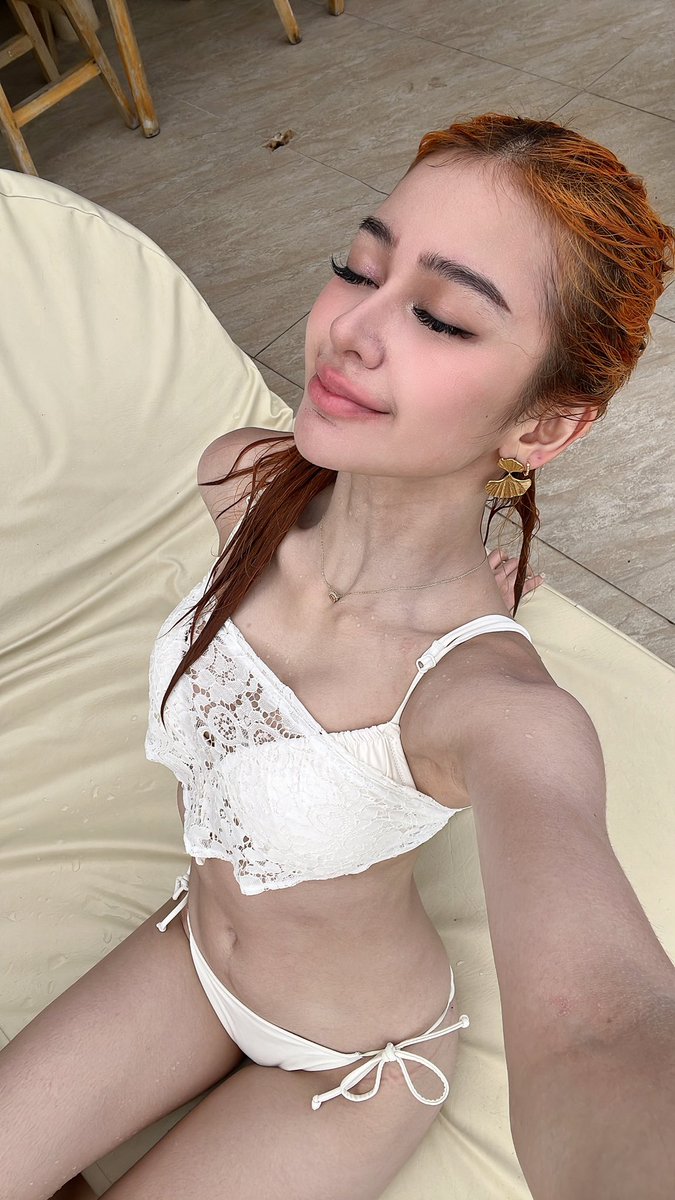 Lakumpkae kaya relax mode lang ako 

IKAW AT AKO ALFEA
#G22TheFirstAlbum #G22Alfea