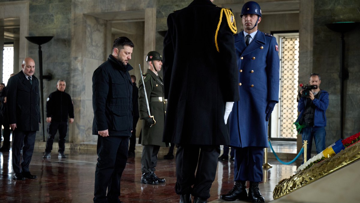 Анкара. Мавзолей Аниткабір. Ушанував пам’ять Мустафи Кемаля Ататюрка – першого Президента Туреччини.