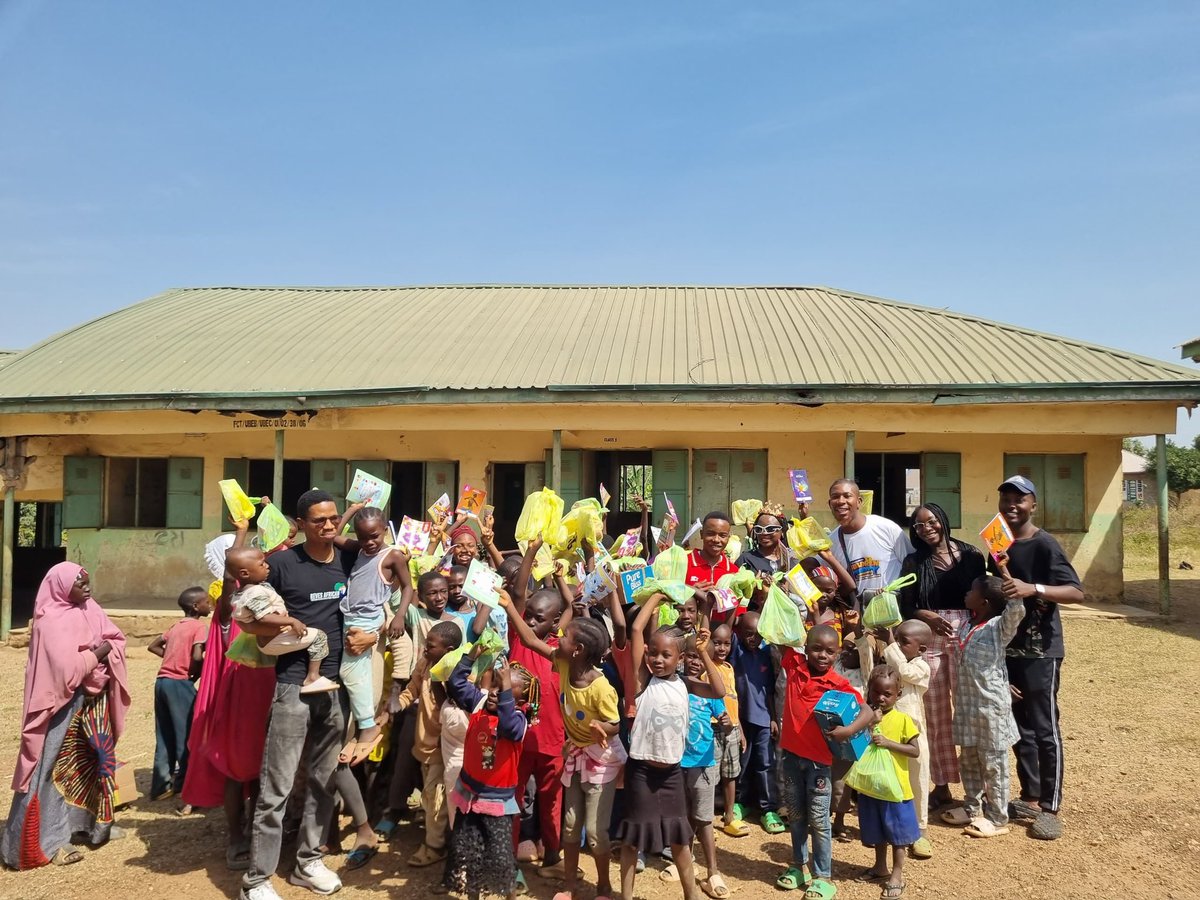 Revesfoundation's tweet photo. Our visit to villages in Kubwa reminded us how a simple meal can restore hope. Seeing children and parents smile as we shared food items shows how essential it is to support marginalized communities. Every act of kindness nourishes more than the body it strengthens the spirit. https://t.co/eS9QNYrsZX