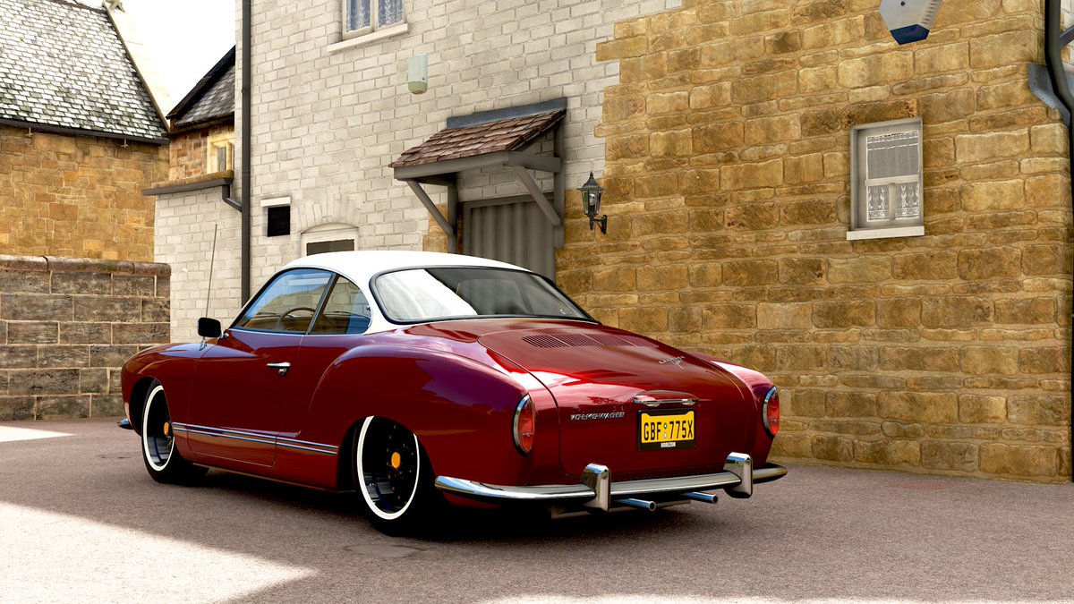 knt2345projectT's tweet image. インポートしたいデザインが蹴られたのでFH4を起動して修正したついでにスクショる
今となっては普通だがドライバーオフ等のフォトアプデもこの作からだったな。そして街に溢れるTTやFocus…
#ForzaHorizon4