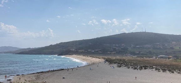 ✍️Nas  Crónicas De Arteixo desta semana <a href="/xabimaceiras/">Xabi Maceiras</a>  lévanos de viaxe co escritor Sebastian Miñano ata a primeira metade do século XIX para saber como era a parroquia de Barrañán nesa época👇
acortar.link/UWGSZf