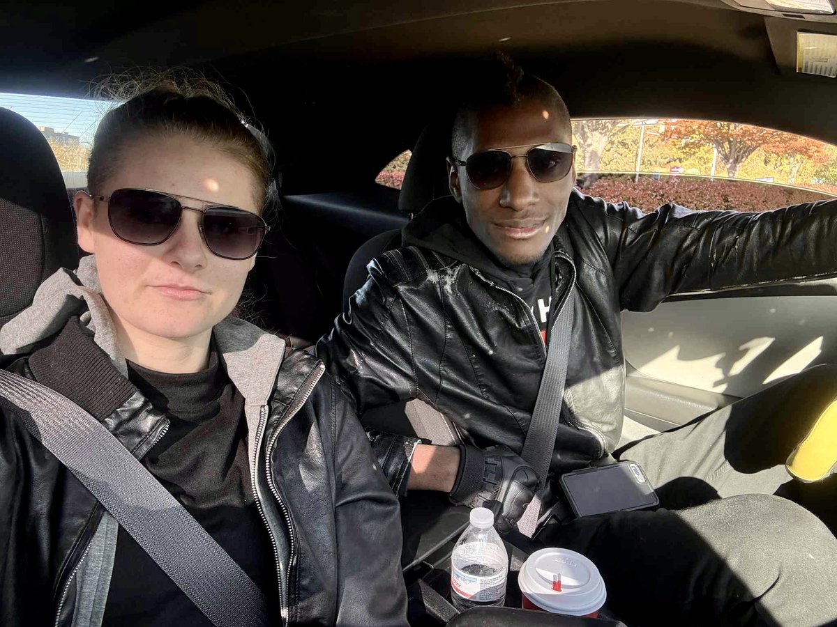 StealthLeadfoot's tweet photo. Leather Jacket Season 😎
-
-
-
#transformers #cars #chevrolet #camaro #chevy #bumblebee #autobots #stealthbumblebee #transformersprime #carsofinsta #cargram #carmeme #carsovereverything #carcommunity #carlifestyle #carsofinstagram #chevycommunity #musclecars #americanmuscle https://t.co/tXfJw0H251
