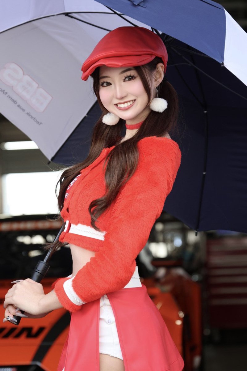 izumi_ran23's tweet image. 疲れたらニコニコ蘭ちゃん思い出してね❣️

 #GTNET  #レースクイーン  #大学生