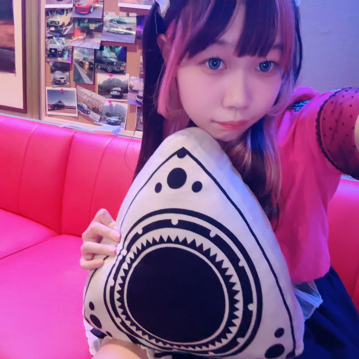 RB160_mimii's tweet image. おきゅいんしました！22時まで！
今日お外さむさむで、ロングブーツ履いてきた〜店内暖かくて快適だよー！
今日は、夢かってくらいの出来事が……
ユク先輩とお給仕！憧れの先輩で、緊張しつつも盛り上がっているので！ぜひ、それを見にピットインお待ちしてます〜！

 #コンカフェ  #関内  #RB160