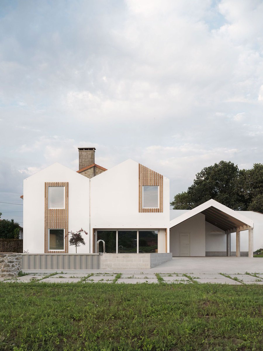Casa Mundo | BEIRA arquitectura #arquitecturagallega #arquitecturatradicional buff.ly/4nSk6WM