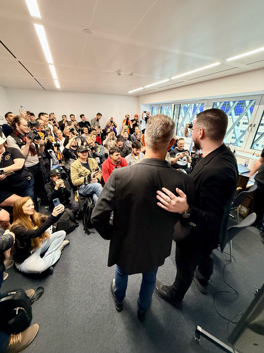 We did it! 🦾 Say hello to our brand new <a href="/Prusa3D/">Prusa3D</a> × <a href="/BondtechAB/">Bondtech</a> INDX CORE One - fast, efficient, and built with an 8-material toolchanger system that revolutionizes what a single 3D printer can do.
Proud to join forces with Bondtech CEO Martin Bondeus on this one! 🔥