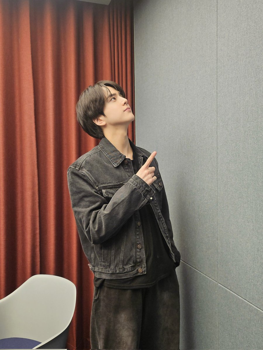 hourlykevins's tweet image. younghoon in any mode is always lovely❤