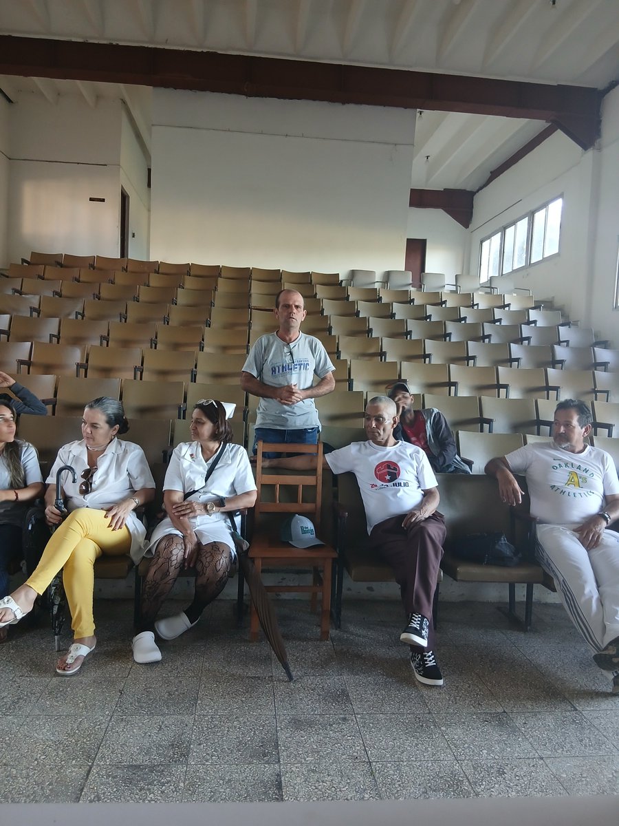 misleydisgo's tweet image. De manera muy crítica los delegados y electores del Consejo Popular 18 #LasTunas realizaron los señalamientos y recomendaciones al  Presidente dutante su rendición de cuenta sobre el cumplimiento de sus funciones y atribuciones.
#PoderPopular