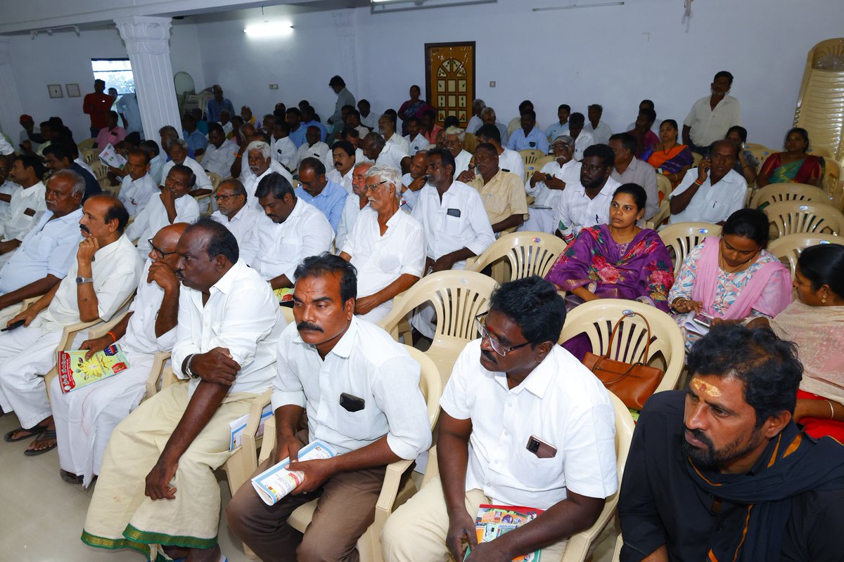 Prashanthi_VPR's tweet image. బుచ్చిరెడ్డిపాలెం మండలం, టౌన్ పరిధిలో గల, వవ్వేరు బ్యాంకు ఆవరణలో ఏర్పాటు చేసిన, బుచ్చిరెడ్డిపాలెం PACS మరియు వవ్వేరు కో-ఆపరేటివ్ రూరల్ క్రెడిట్ సొసైటీ వారి 72వ అఖిలభారత సహకార వారోత్సవాలు - 2025 కార్యక్రమంలో పాల్గొన్నాను.

సహకార రంగం ద్వారా గ్రామీణ ఆర్థిక వ్యవస్థ బలోపేతం…