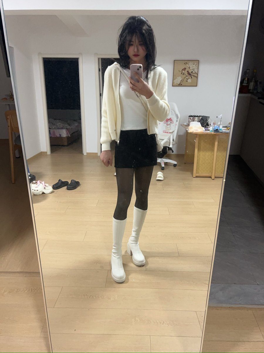 BbjZlq's tweet photo. 美女看鬼���（为什么上男厕要制止我😡） ＃男娘 #可爱的男孩子 https://t.co/6eOPvqqwf5