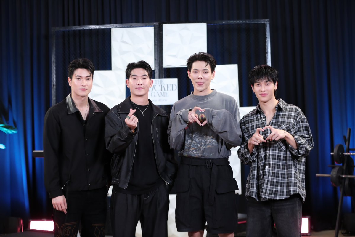 OPENLABEL_TH's tweet image. วันศุกร์ที่ 21 พ.ย. นี้ | 18.00 น. 
เจอกับ ต้าห์อู๋ ออฟโรด อิน ปู้
ในรายการ &quot;GROW UP TO BE โตมาเป็น&quot;

ติดตามได้ทาง
📍 Youtube : อโศกมนตรี 

#GrowUpToBe #โตมาเป็น
#TheWickedGameSeries #เกมรักลวง 
#ต้าห์อู๋ออฟโรด #DAOUOFFROAD 
#innjkrsn #puekittipong
#OPENLABEL