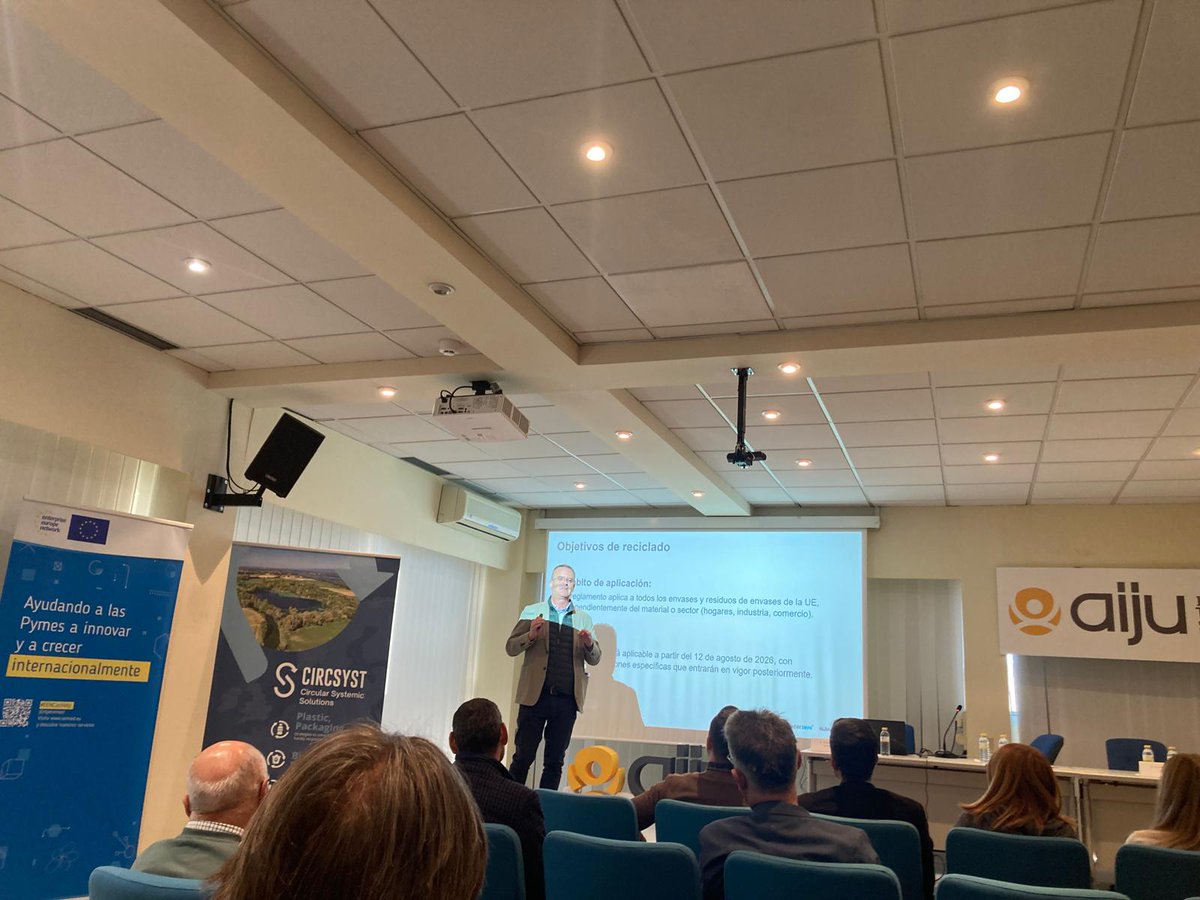 seimedcv's tweet image. 👉 Hoy celebramos la jornada “Medidas Europeas para construir empresas y territorios más sostenibles”, organiza @AIJU_Tecnologi y @seimedcv
Encuentro clave para impulsar modelos empresariales➕responsables y alineados con las políticas europeas.
#EENCanHelp #EENSustainability