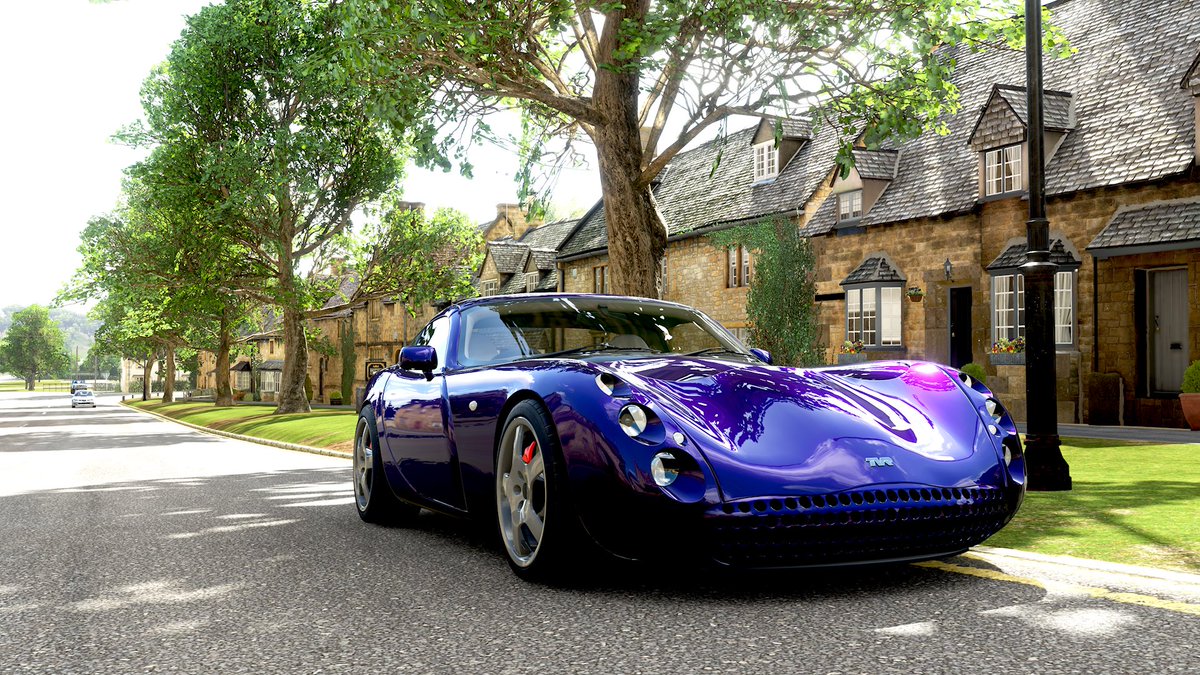 knt2345projectT's tweet image. 舞台がイギリスだから呼ばれたのかFH4以降収録されないTuscanとImp。再録されないかなぁ
#ForzaHorizon4