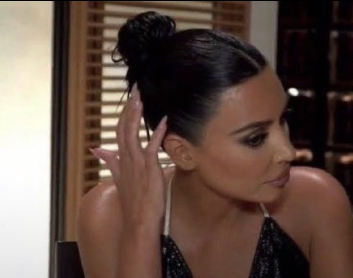 kantor_o4ka's tweet image. you guys... why am i gaining followers i am not even active