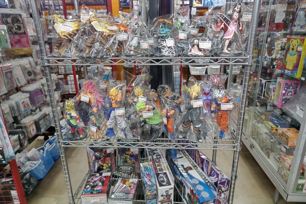 販売情報】11/19 箱なしフィギュア、1Fフィギュアコーナーにて販売中