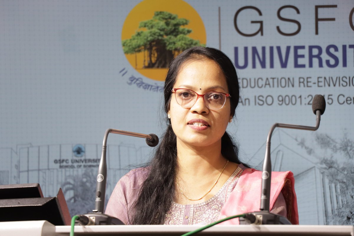 GSFCUniversity's tweet image. Day 2 of the FDP on Advanced Python &amp;amp; Applied Data Science covered Pandas, NumPy, and EDA.
Dr. Akil Surti explained key data manipulation techniques using Pandas &amp;amp; NumPy
Ms. Archana Magare introduced essential EDA concepts and visualizations.
Organized by:
AIU &amp;amp; AIU–GSFCU AADC