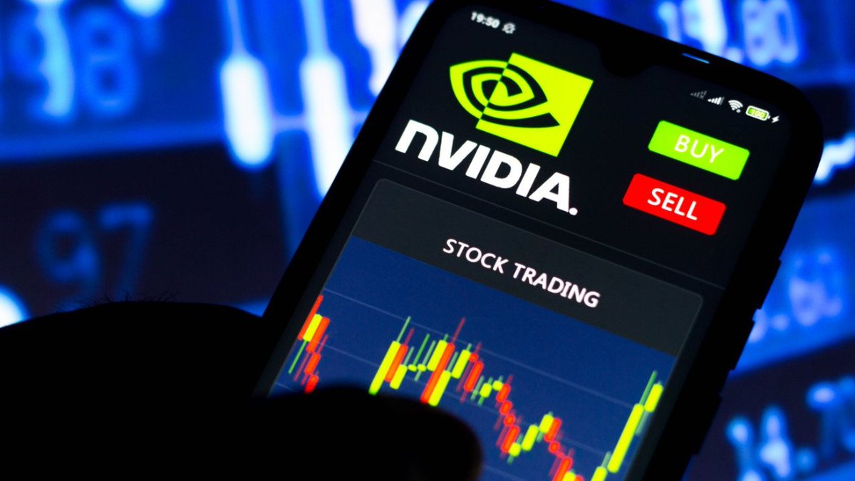 Kripto tarafında #Bitcoin düşüyor diye piyasaya küsüp çıkanlar var.
Tüm dünya ya katma değer sağlayan $Nvidia şirketi devasa market değerine sahip olsada geçtiğimiz süreçte -%50 den fazla geri çekilme yaşamış Haftalık 111MA test etmişti. Nvidia'nın ürettiği değerler bugün bir