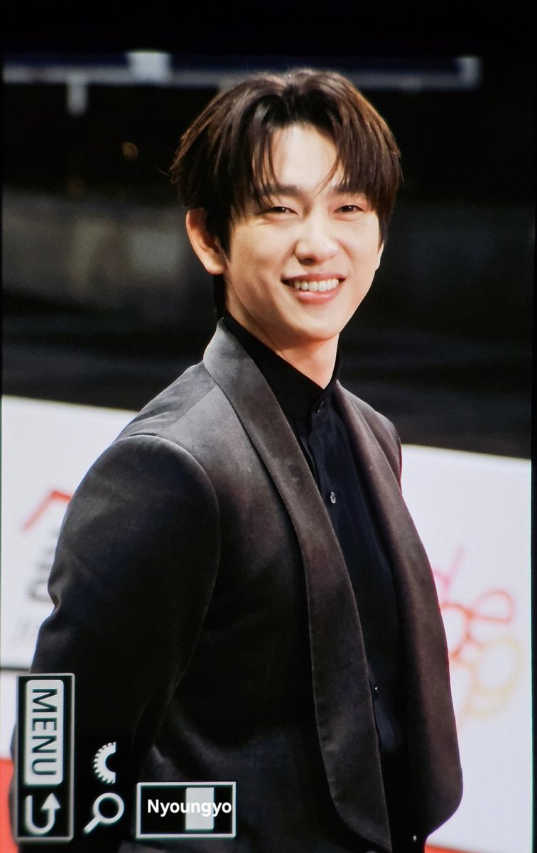 newskirts's tweet image. - #샤이닝.